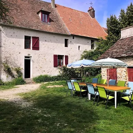 Terre De Doue-famille-amis- Proche Coulommiers-disney Holiday home